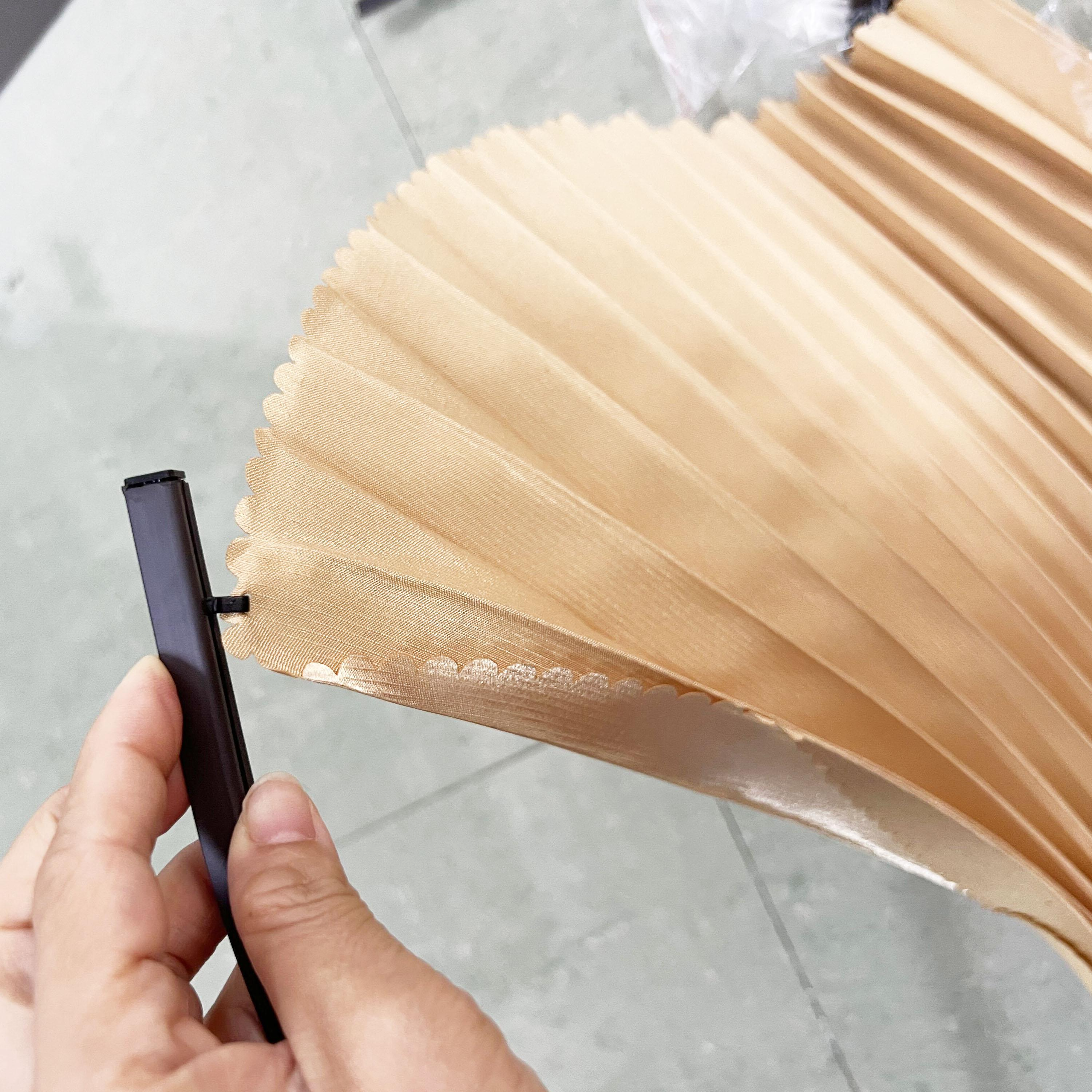 (4er Set) Auto Vorhang Seiten Fenster Sonnen UV-Schutz Hitze Stopper - Gold