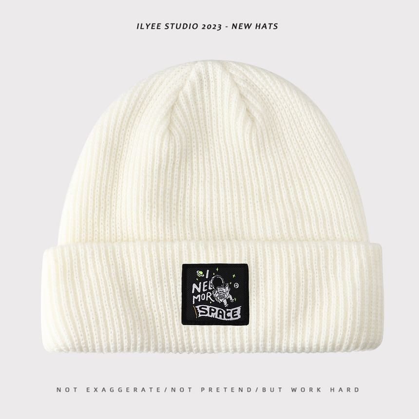 Uweiifame - Effen muts met appliqué