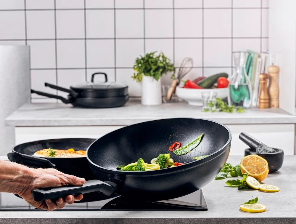 BK Easy Induction Ceramic Wokpan 30cm