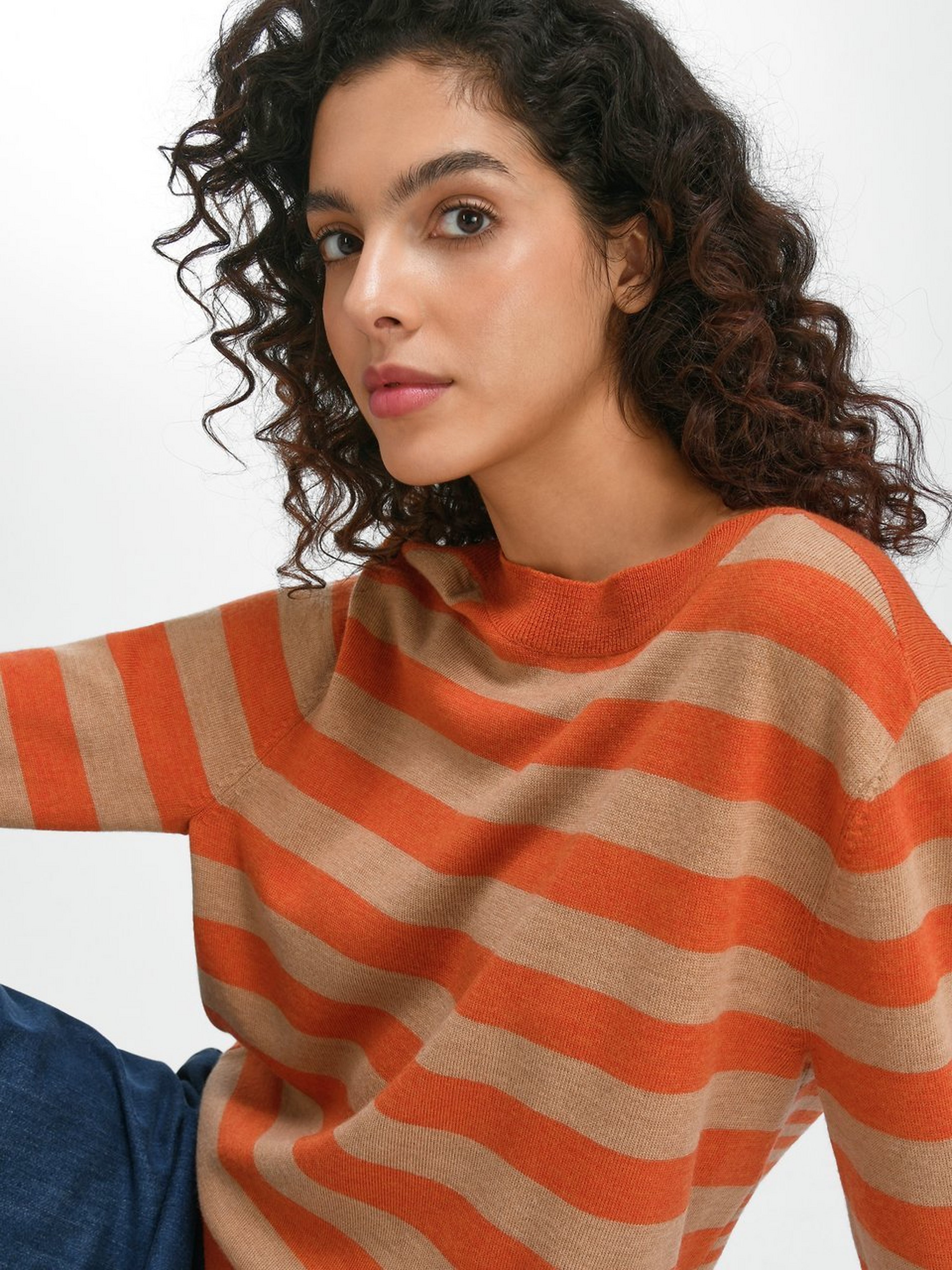 Pullover mit U-Boot-­Ausschnitt