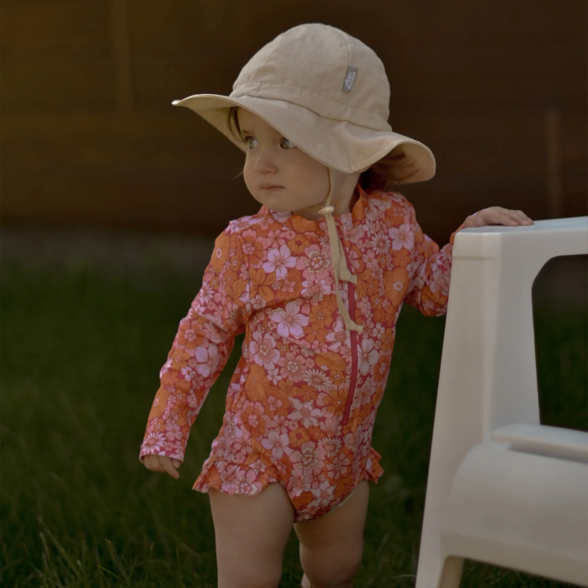 Look Maillot UV Fleurs Retro 3-24mois