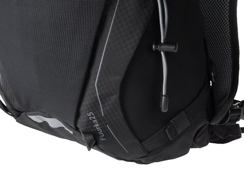 KOOR Wanderrucksack Fuurka 23 l, Schwarz Funktionaler und bequemer Bergrucksack für das ganze Jahr