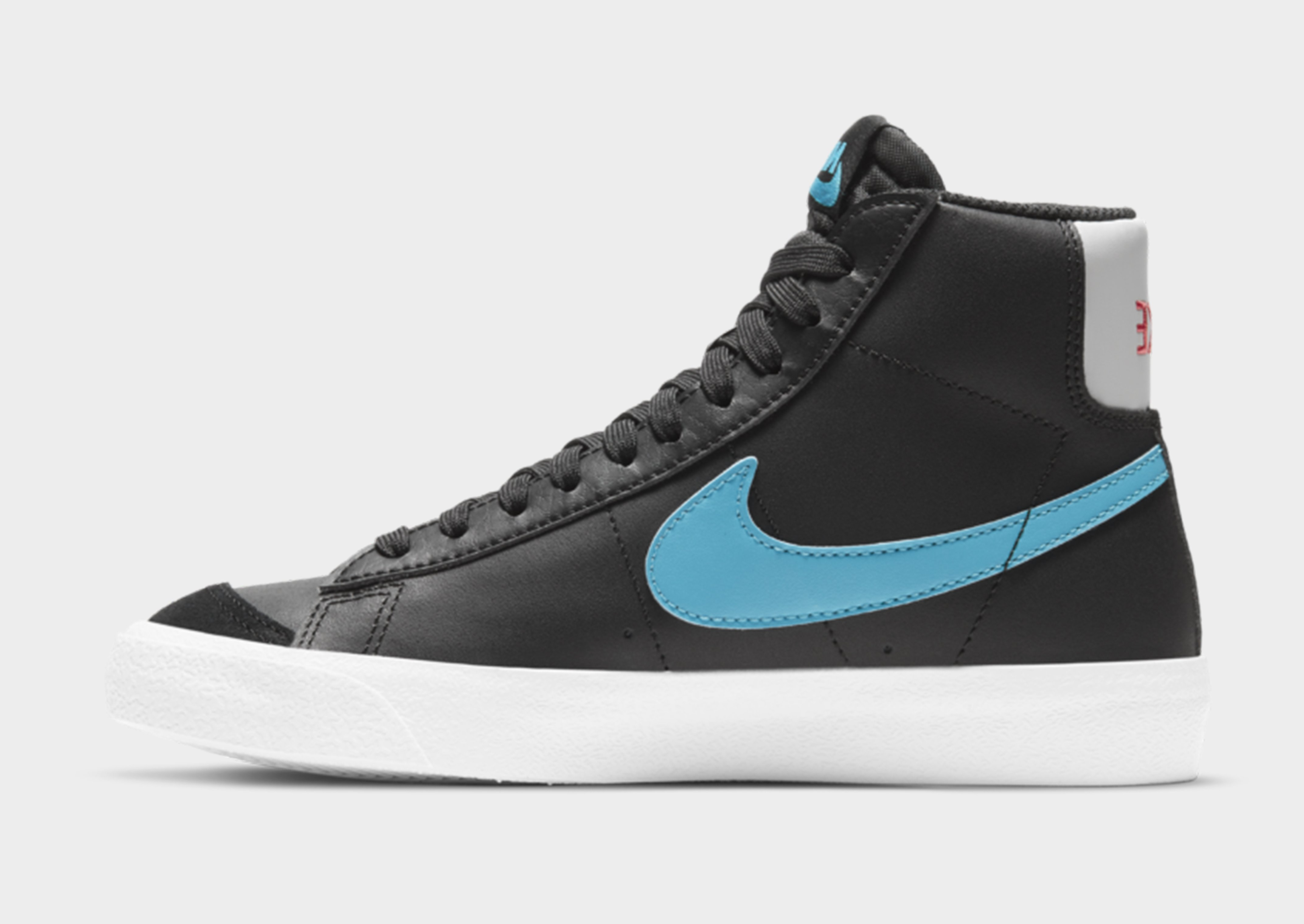 Nike Blazer Mid