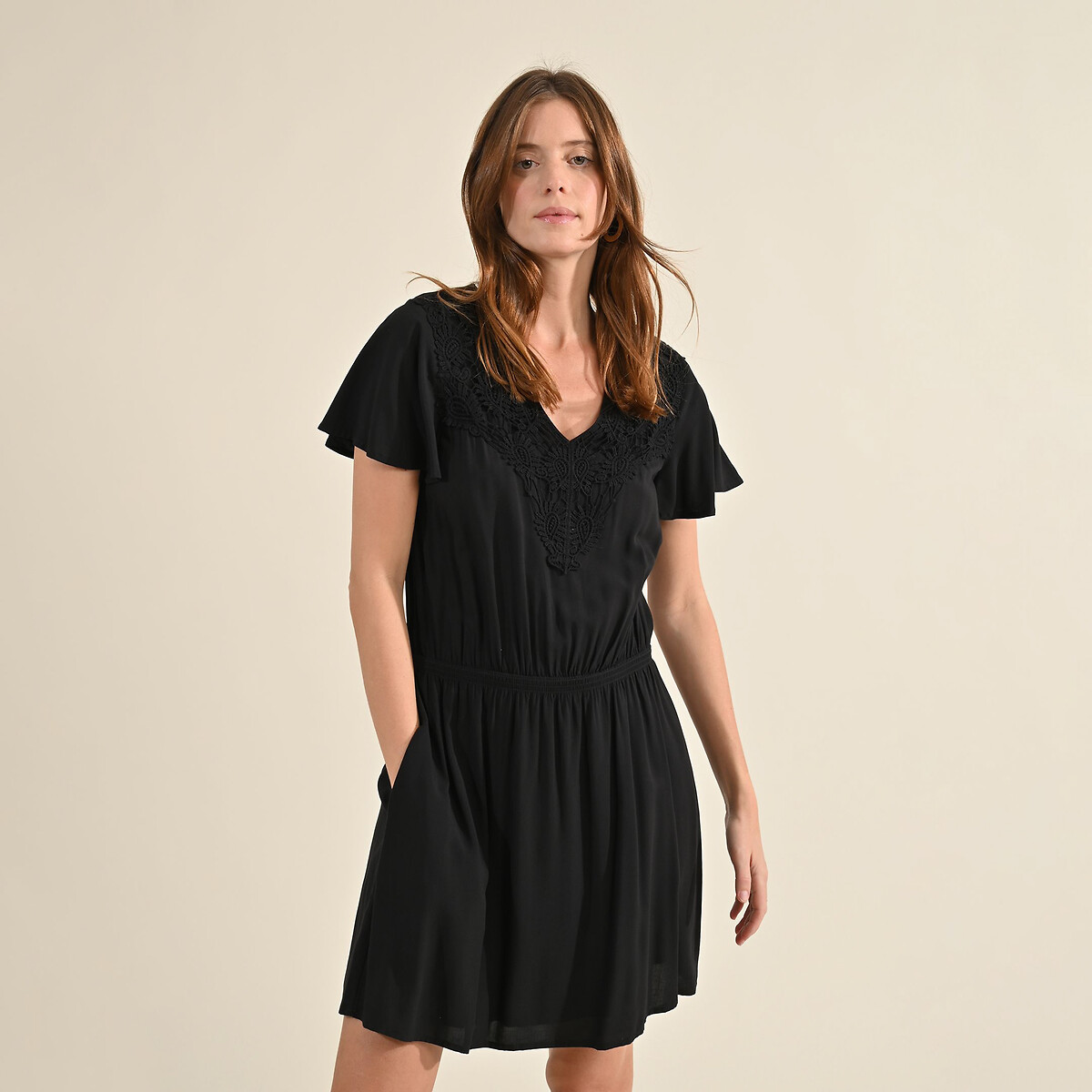 MOLLY BRACKEN<br>Vestido curto com detalhes bordados