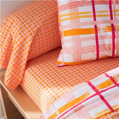 Linge de lit carreaux graphiques