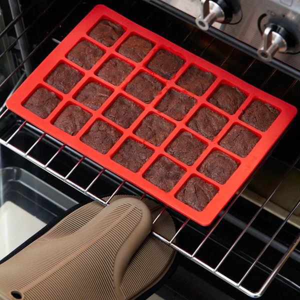 Moule 24 mini-brownies silicone Lékué