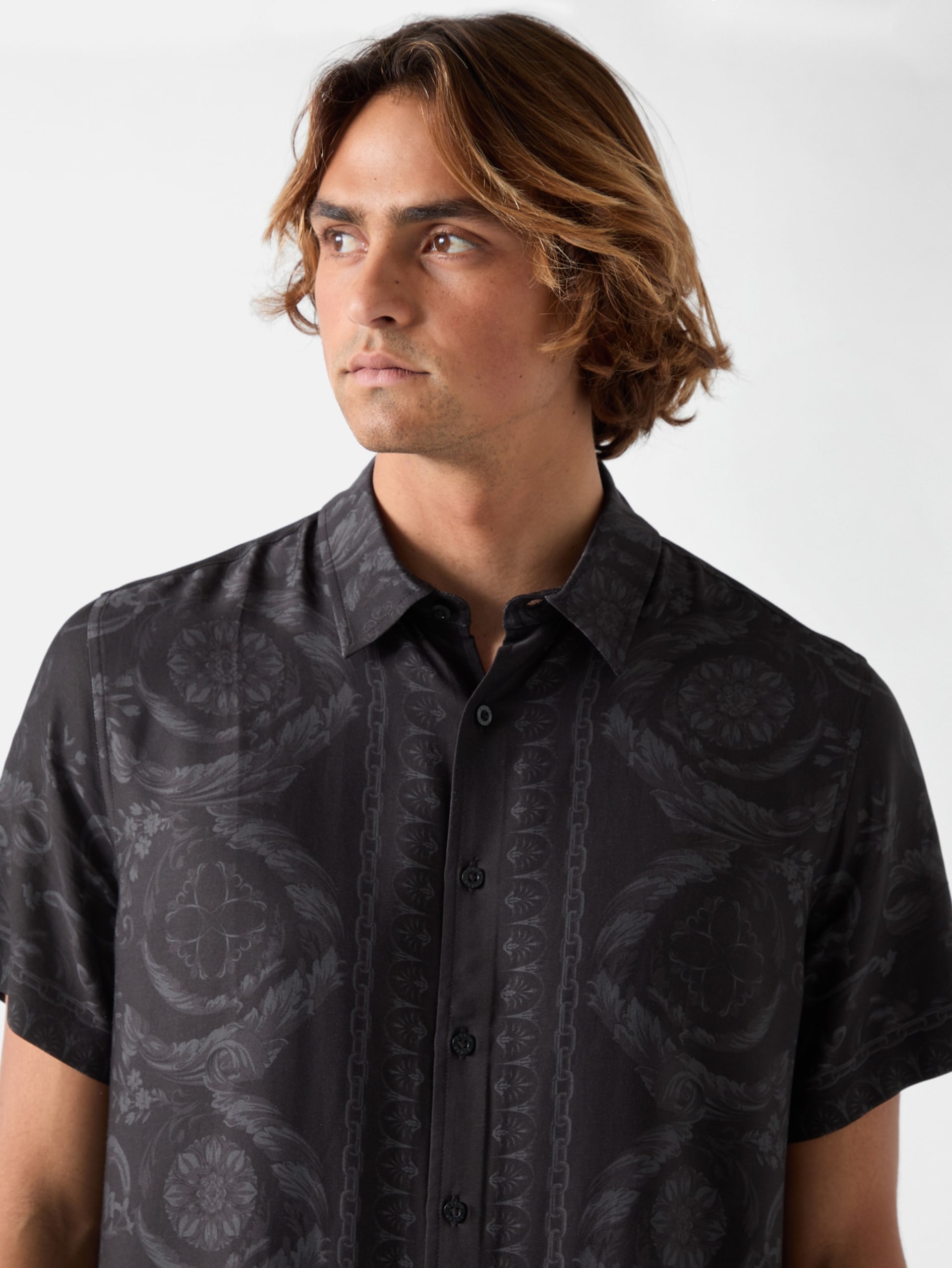Camisa com estampa de borda barroca