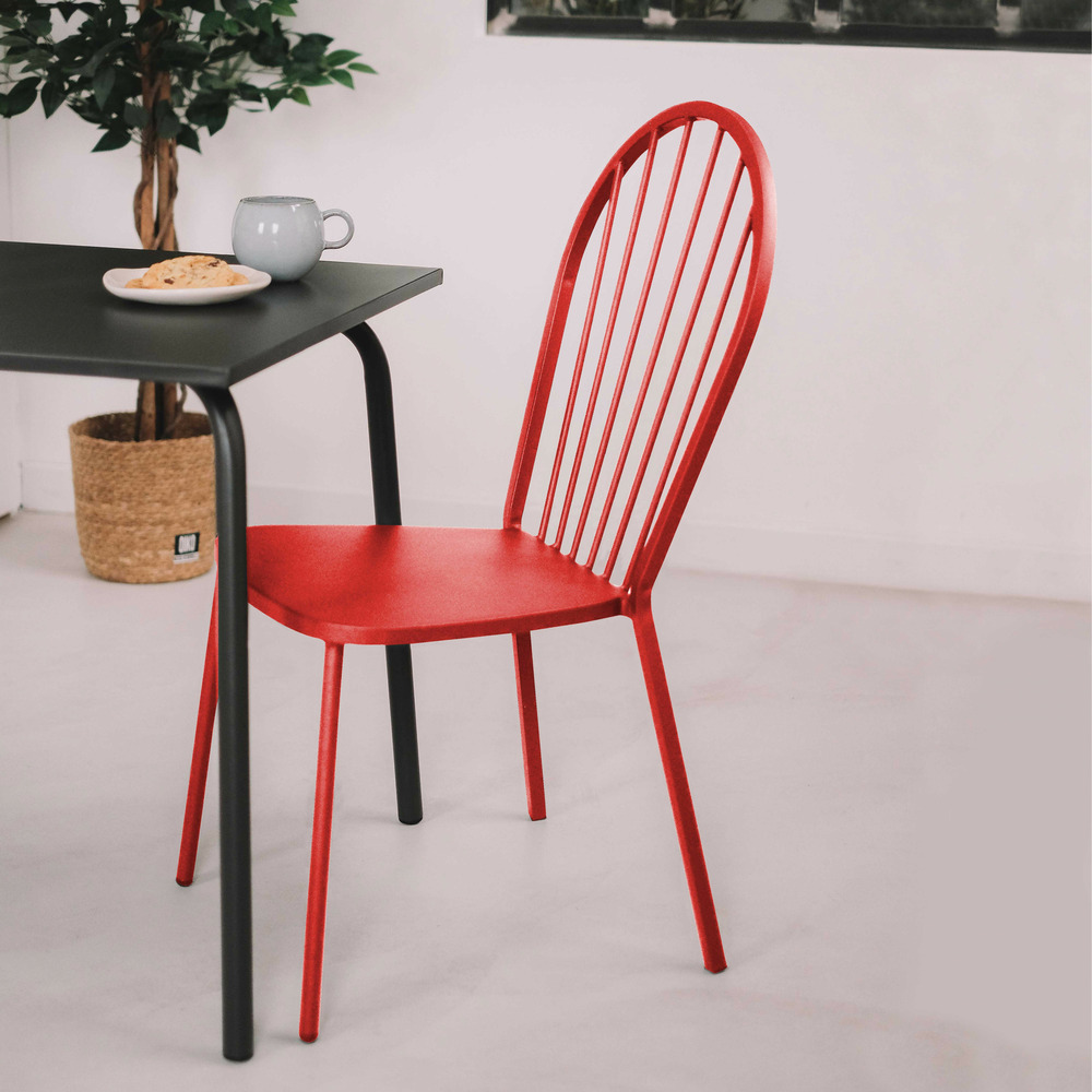 Chaise bistrot en métal rouge