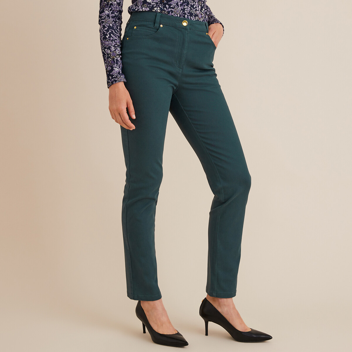ANNE WEYBURN<br>Broek direito de 5 bolsos, em katoen elástico