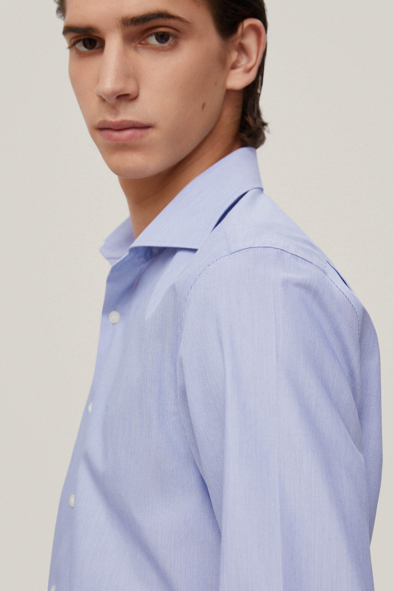 Camisa social listrada com estampa de mil listras, não precisa passar e é antimanchas - Azul