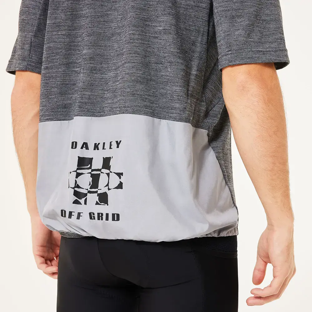 Oakley Off Grid Tech Gravel Fietsshirt Korte Mouwen Zwart Heren
