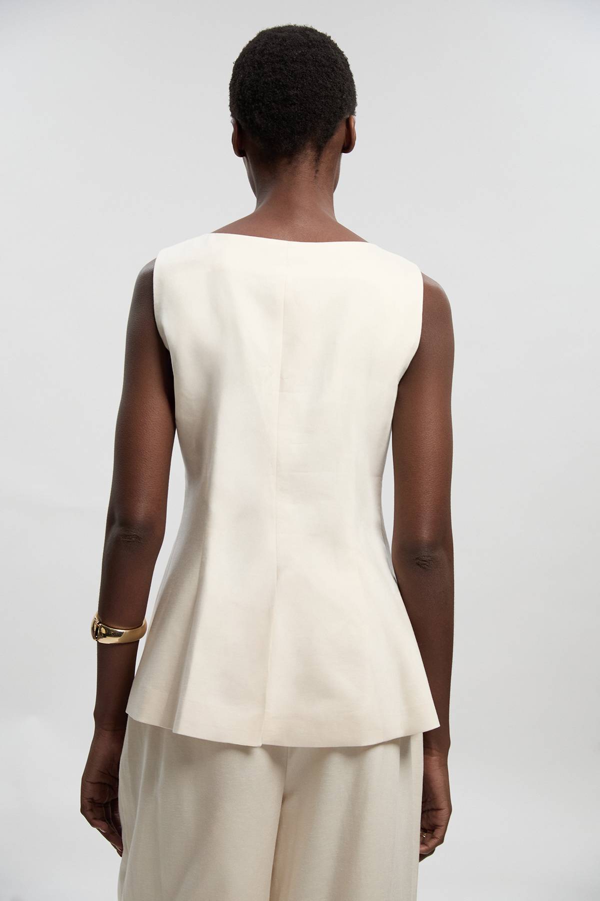 KarenMillen Gilet Long En Lin Ajusté Avec Boutonnage Décoratif Devant