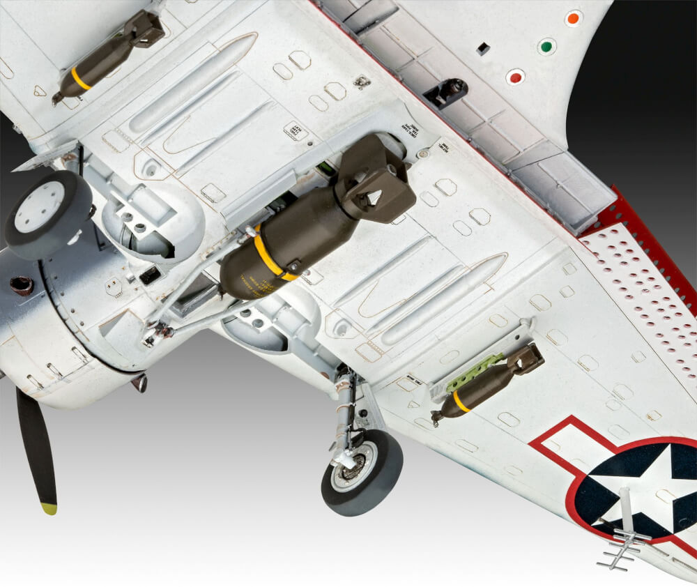 SBD-5 Dauntless , Revell Modellbausatz