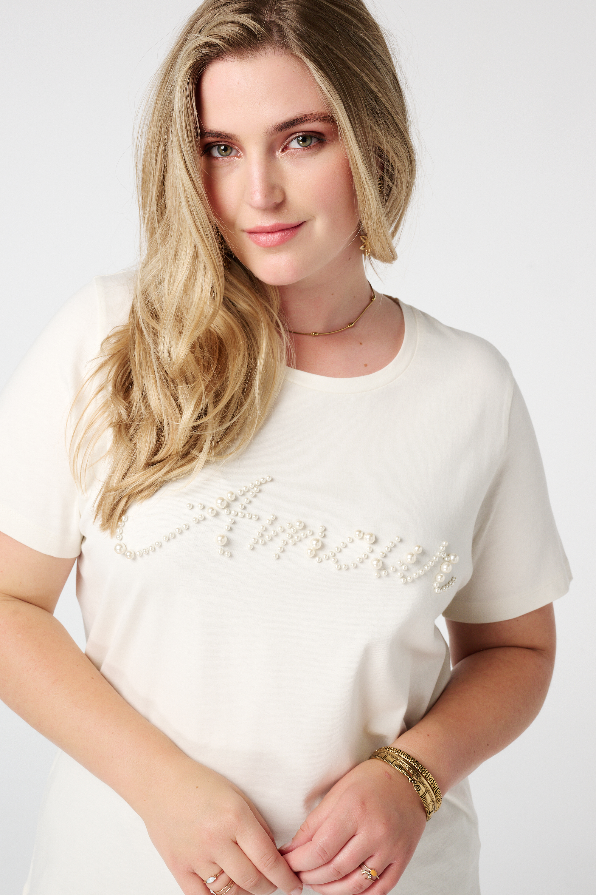 T-shirt met tekst van imitatieparels Cream