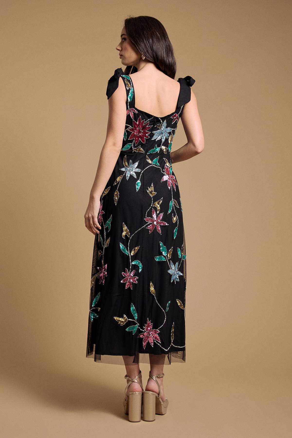 Oasis Robe Midi Fendue à Ornements Floraux