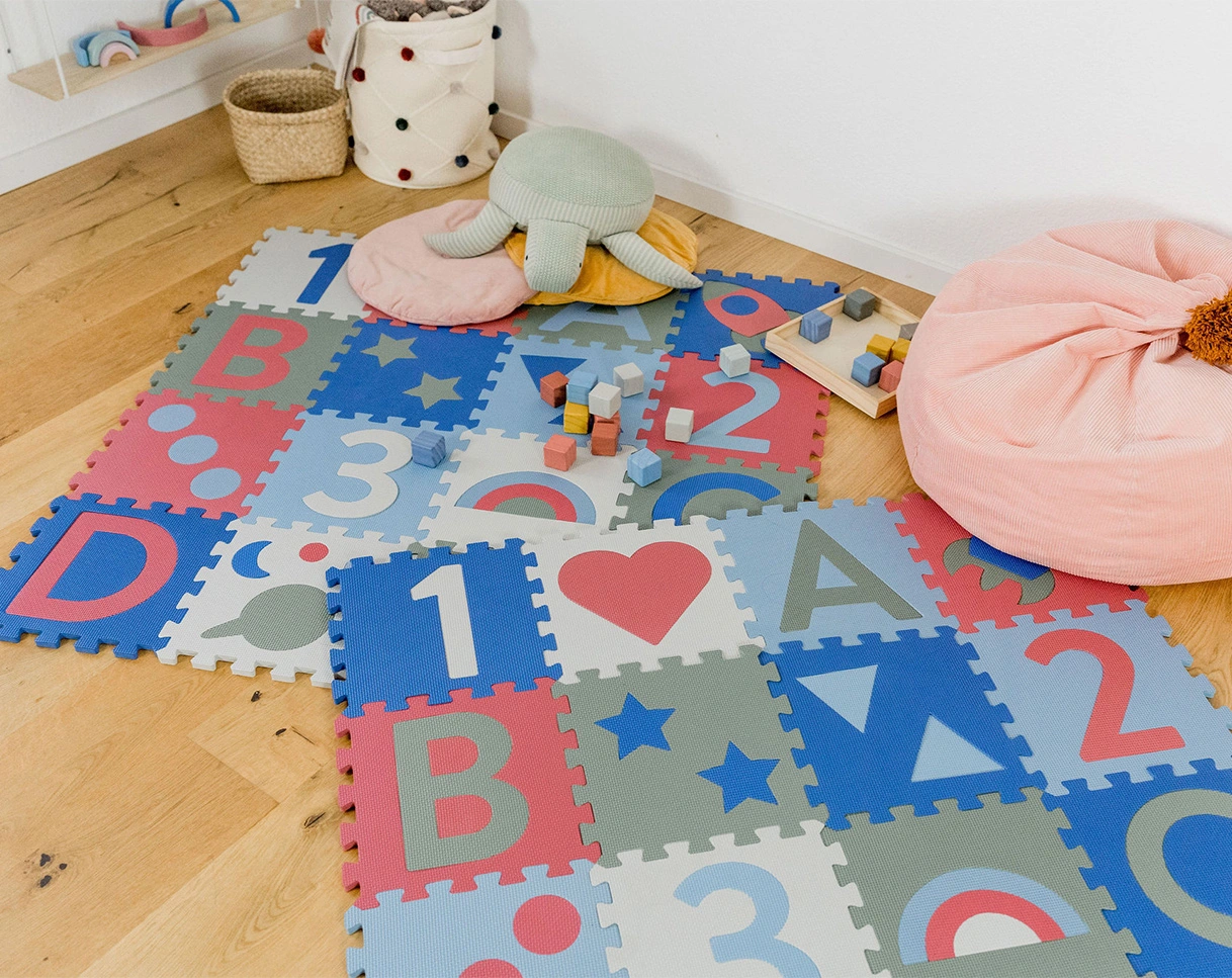 Spielmatte PUZZLE ARON & NORA 16-teilig in rot