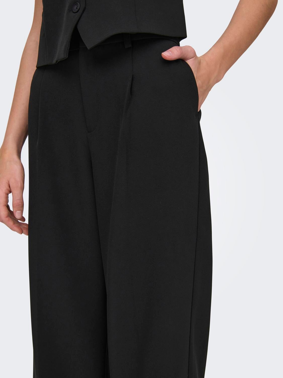 ONLELLY Weiter Beinschnitt Hose mit weitem Beinschnitt Black