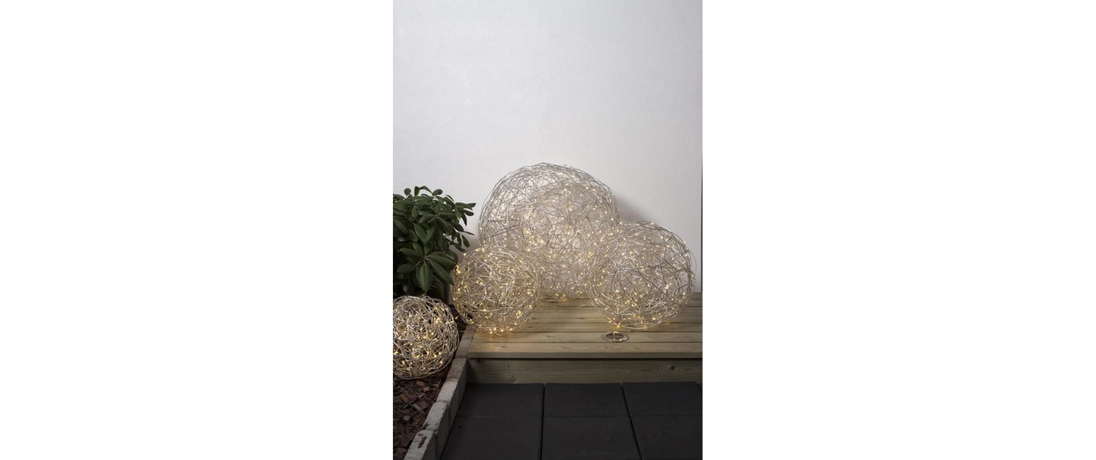 Gartenlicht Outdoor Dekoration Trassel Warmweiss, 150 LED<br>Gartendekoration