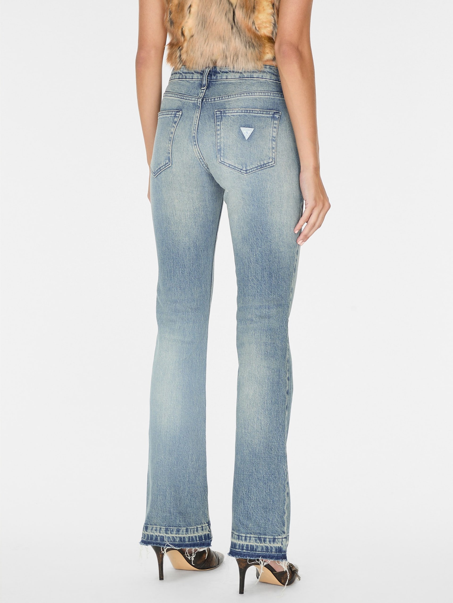 calça jeans flare