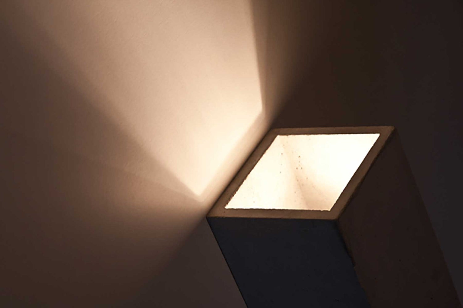 Betonnen wandlamp Guro antraciet H: 25 cm 10745