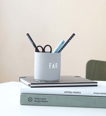 Design Letters Becher - Papa - Favorit - Grau