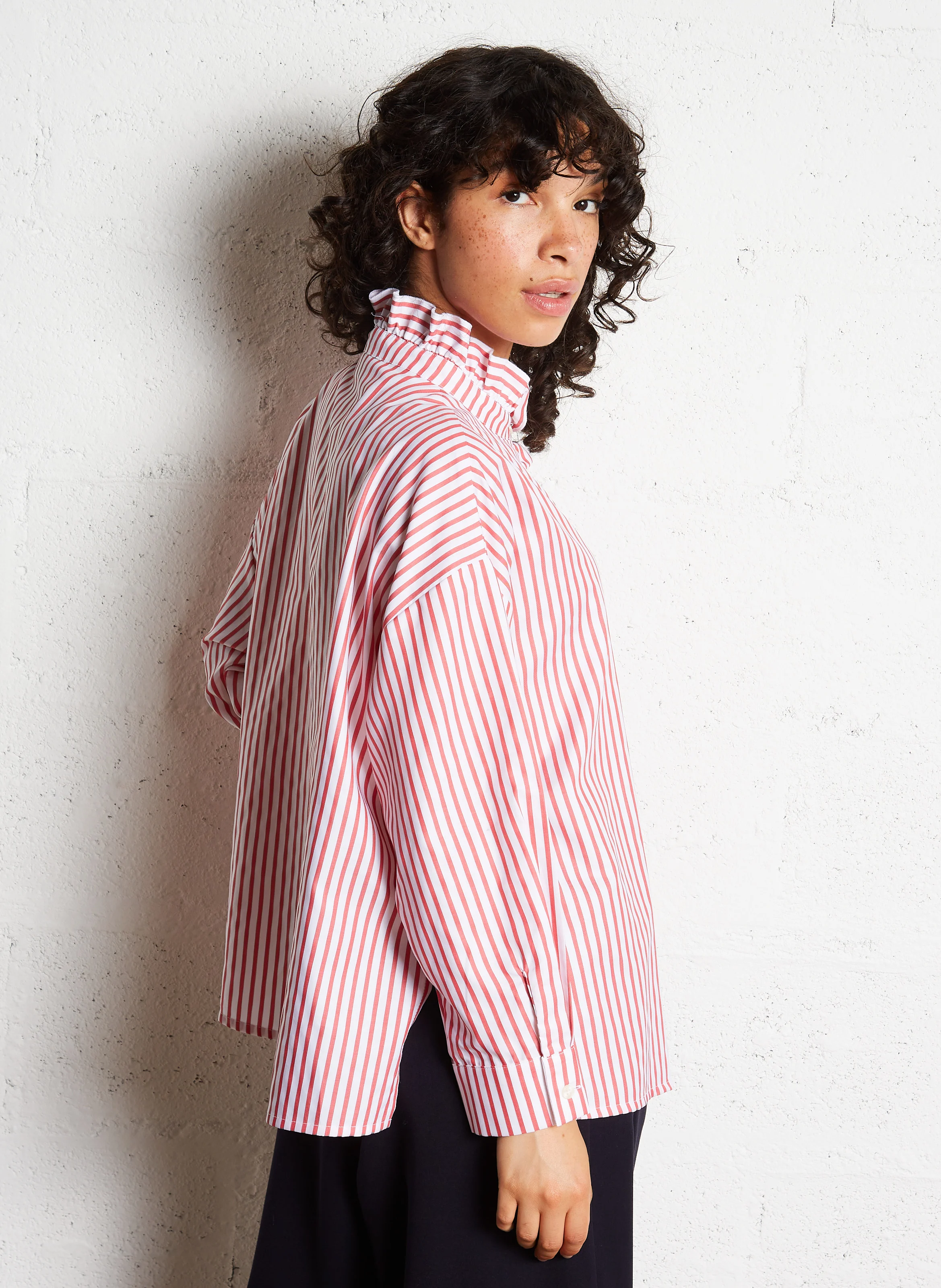 GILDA - Chemise col victorien ample en coton rayé | Rouge