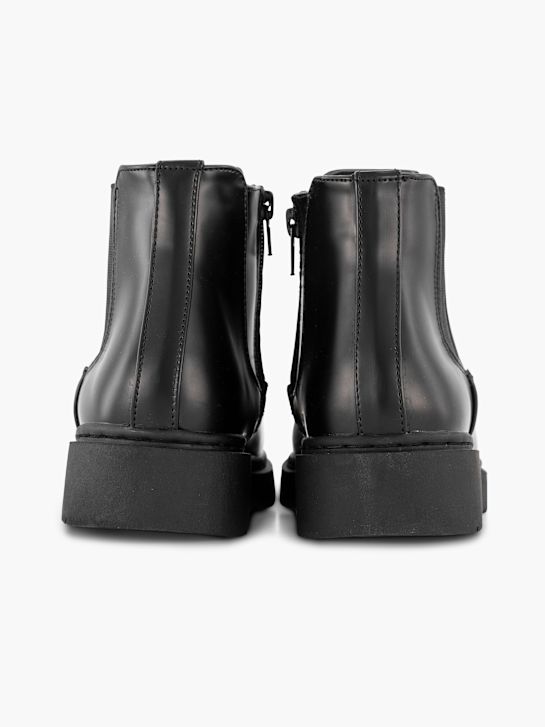 Claudia Ghizzani Chelsea boot