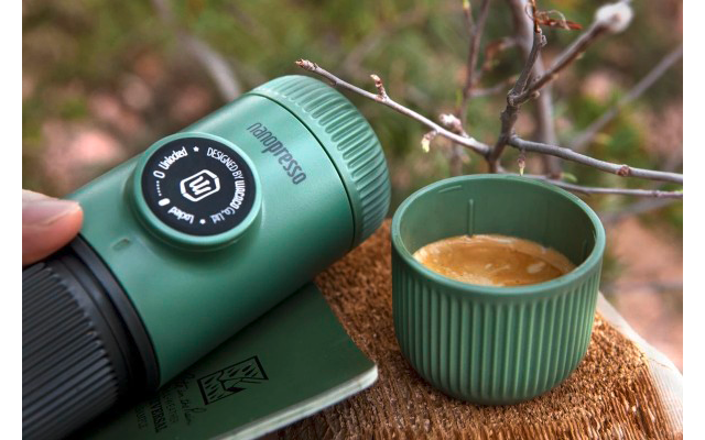Wacaco Nanopresso inkl. Schutzhülle - lava red, Espresso-Bereiter