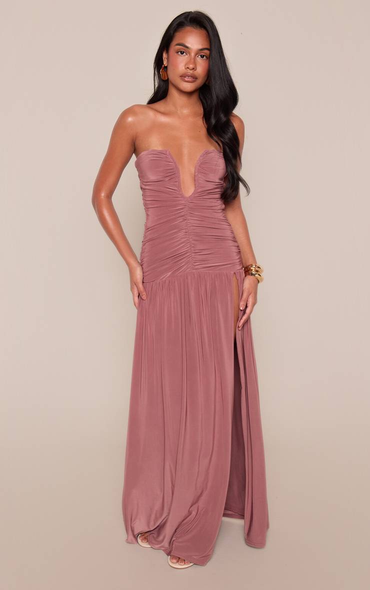 Mauve Robe Maxi Bandeau Plongeant Froncée En Jersey Slinky Double Épaisseur