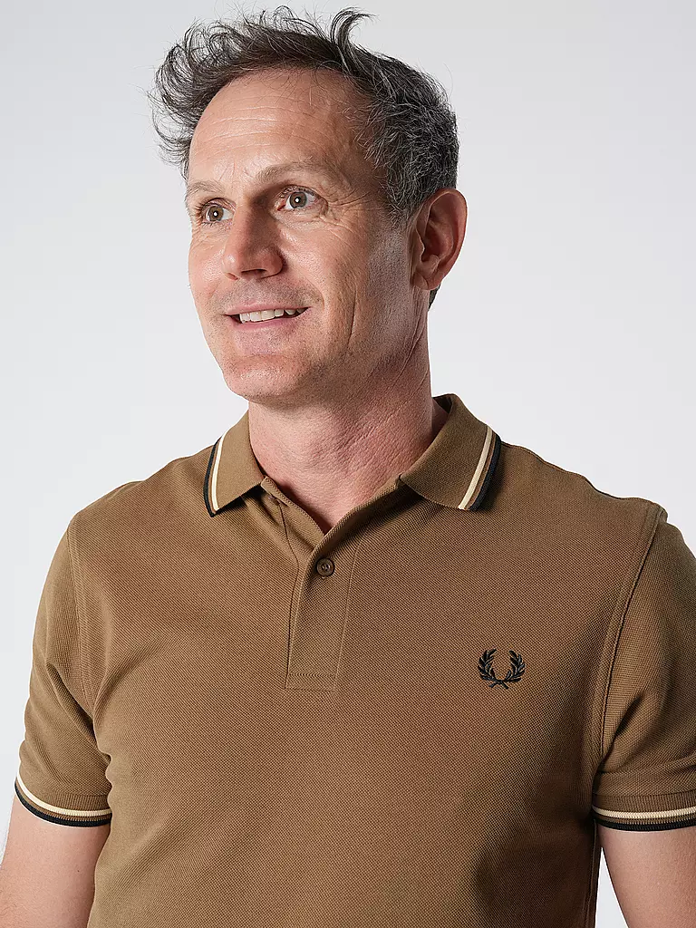 FRED PERRY Poloshirt M3600 camel