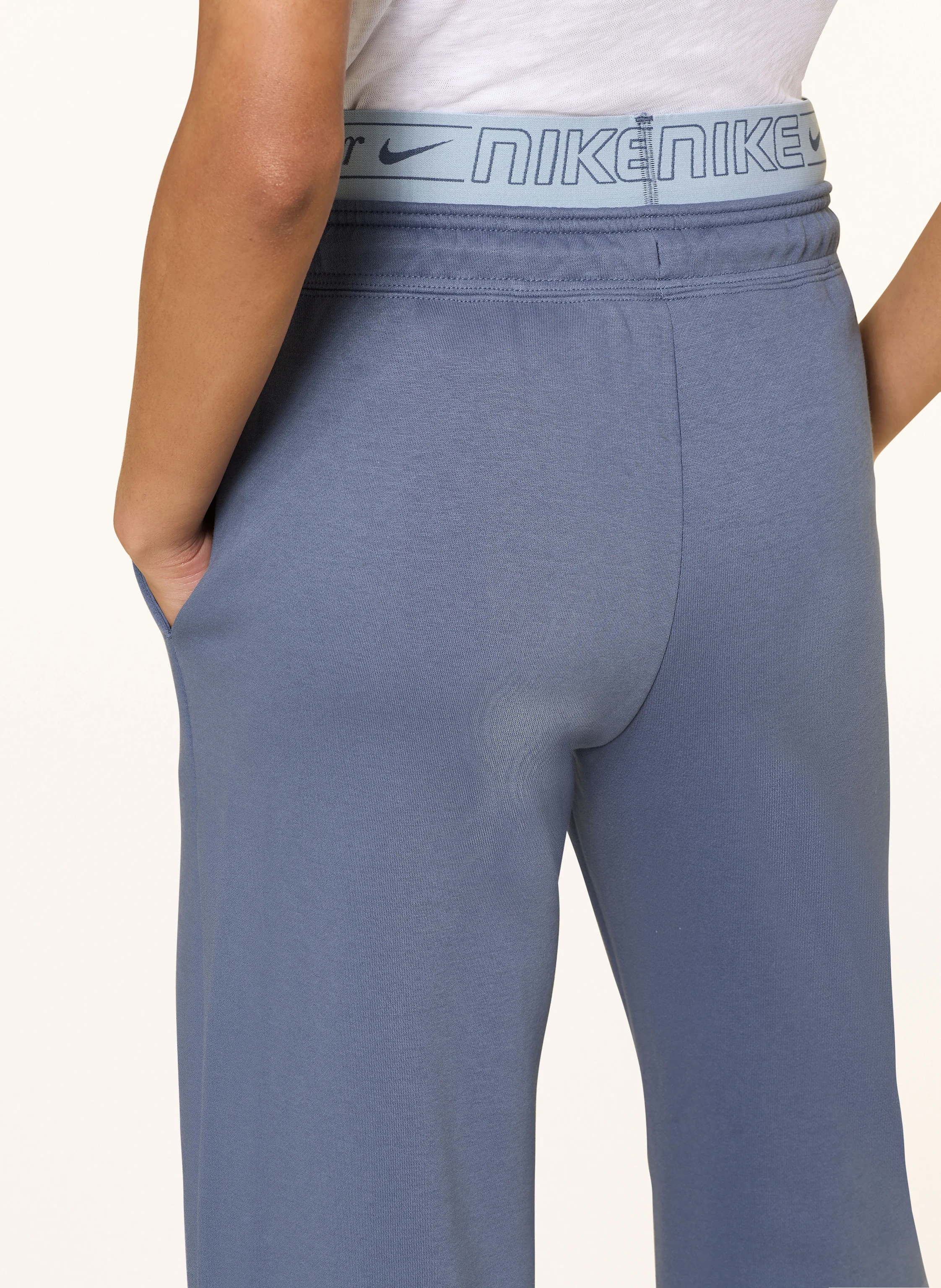 Nike Sweatpants SPORTSWEAR PHOENIX FLEECE