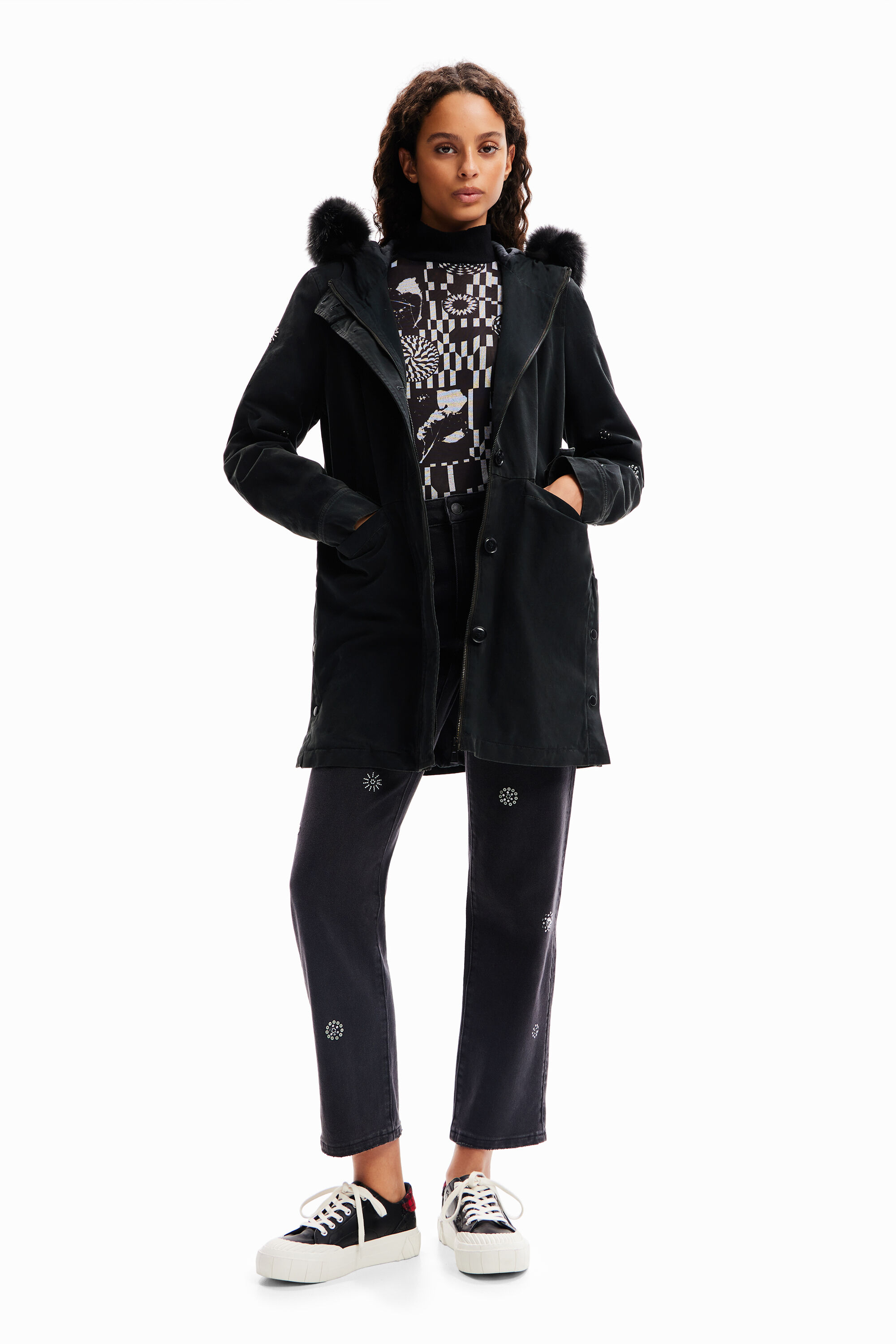 Parka capuche broderies