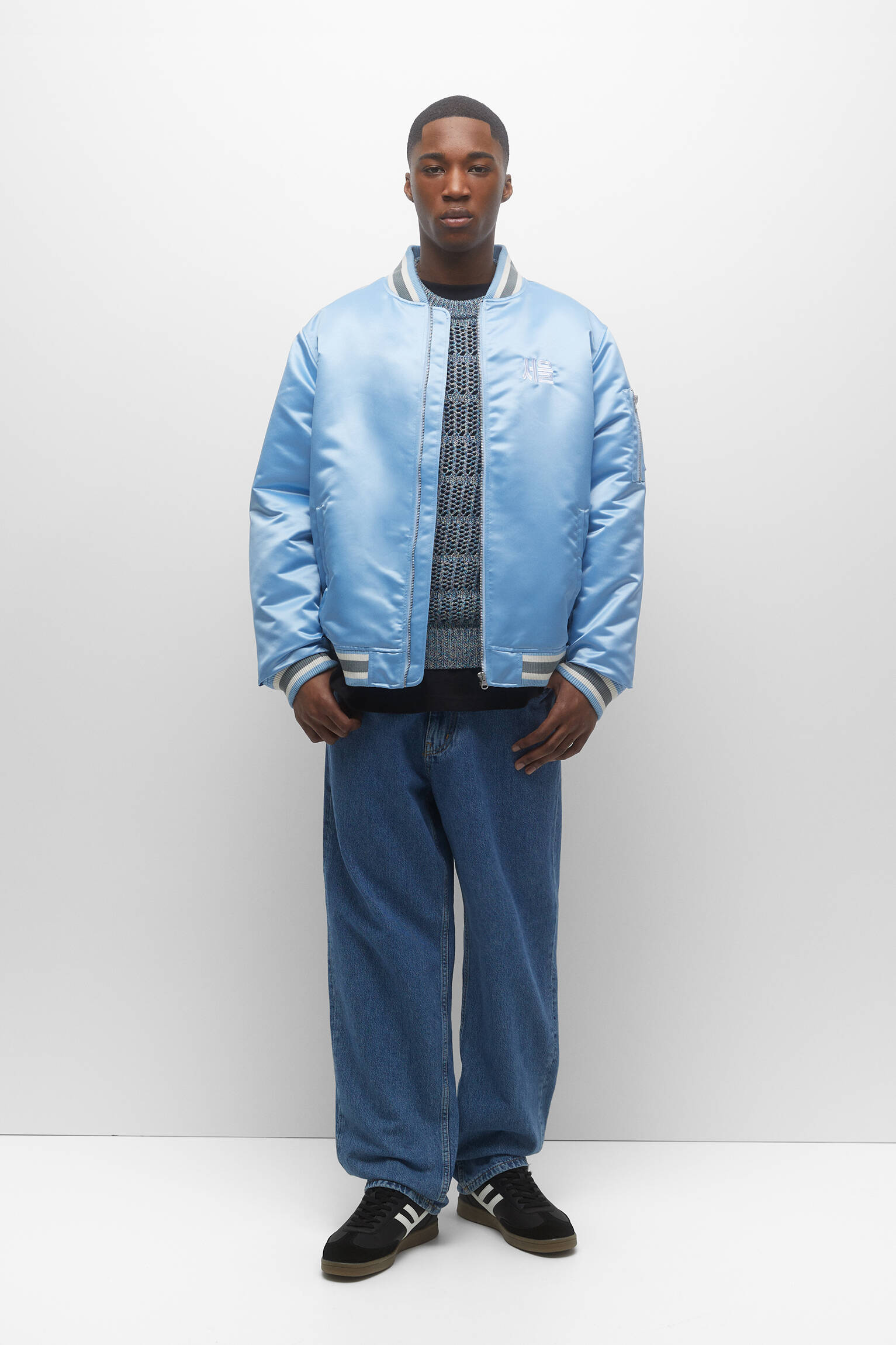 Jaqueta bomber de cetim - azul claro
