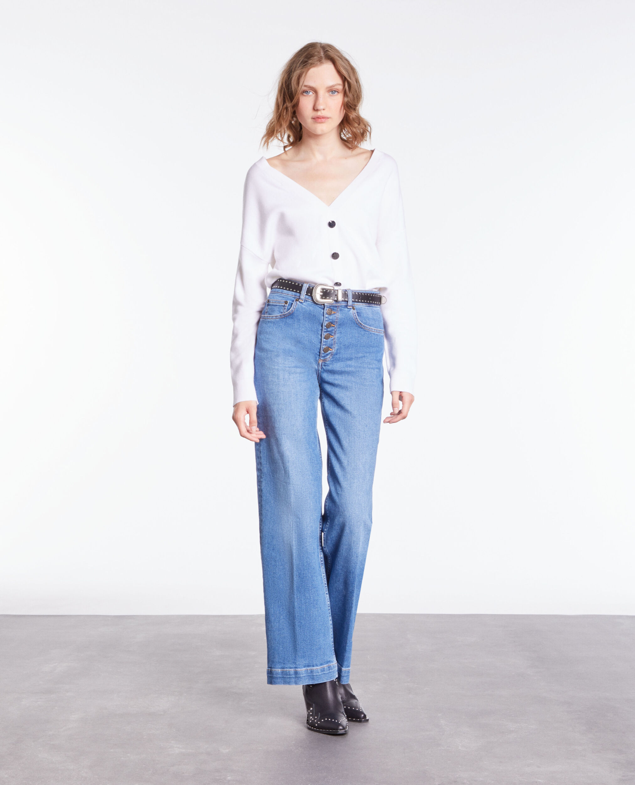 Pull avec boutonnage dans le dos