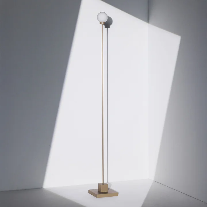 Northern - Snowball LED Stehleuchte mit Akku, Messing