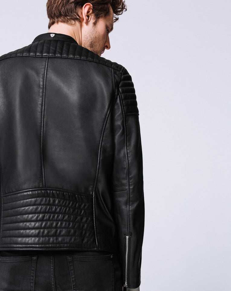 Blouson en cuir noir 