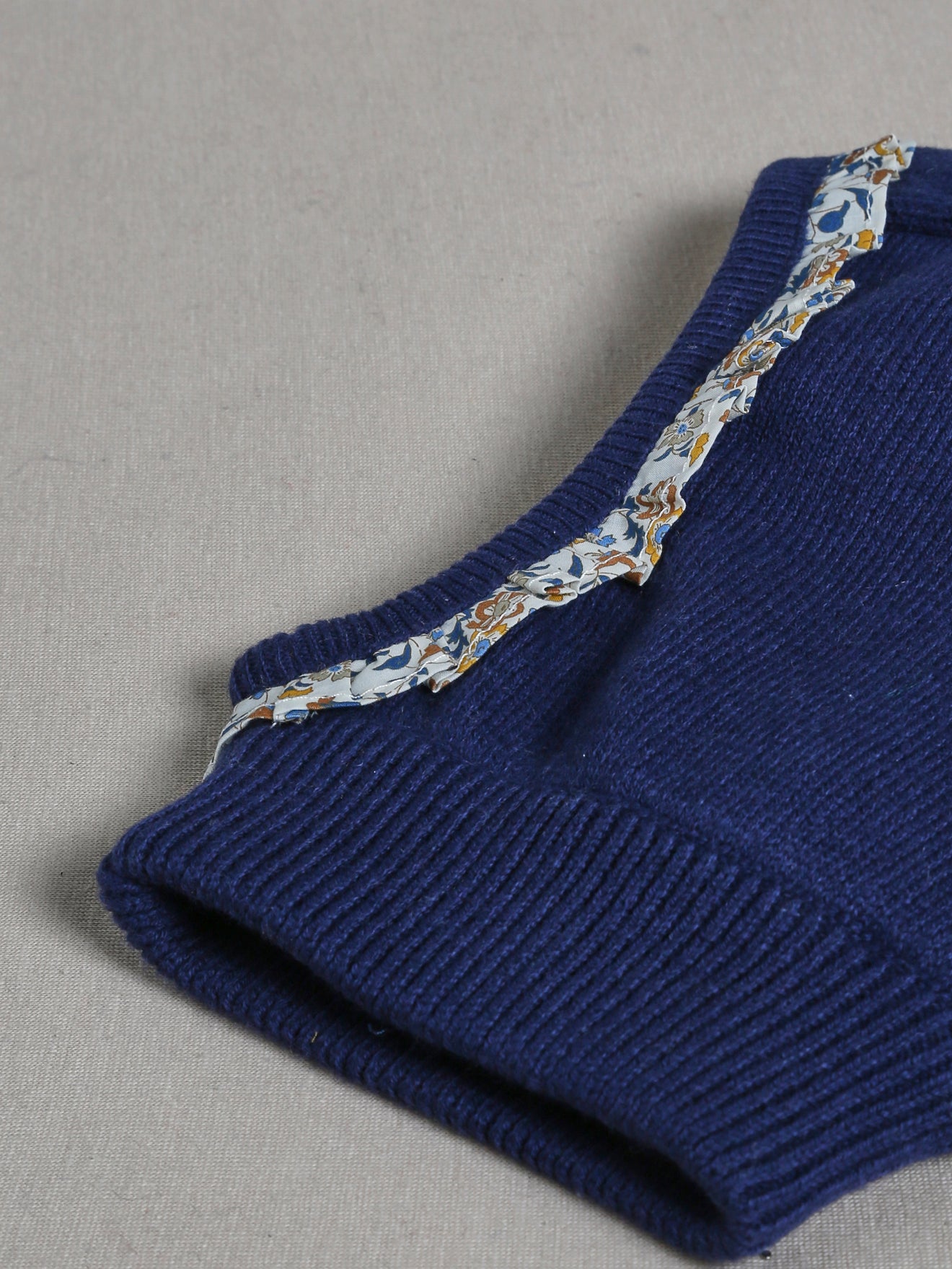 Cagoule Bébé tissu Liberty Aisha