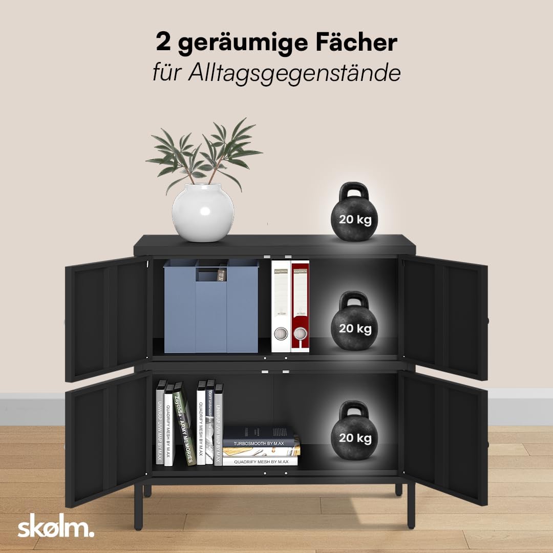 skølm Atriona Metall Kommode – Sideboard mit 2 Fächern & 4 Türen – Metallschrank in Schwarz – Kleiner Mehrzweckschrank 80 cm breit – höhenverstellbare Füße – Aufbewahrungsschrank – Wohnzimmerschrank