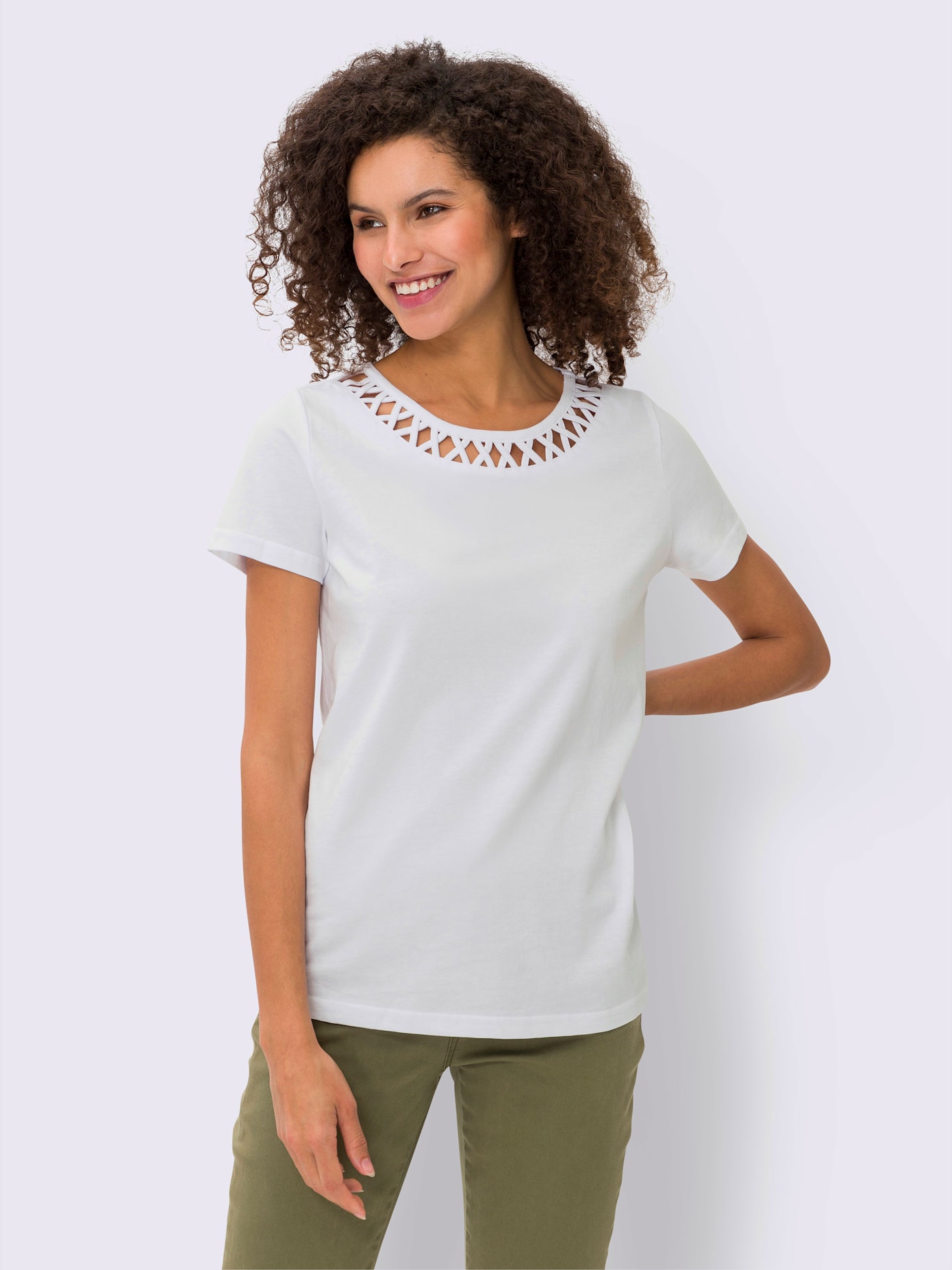 T-shirt finition décorative à l'encolure