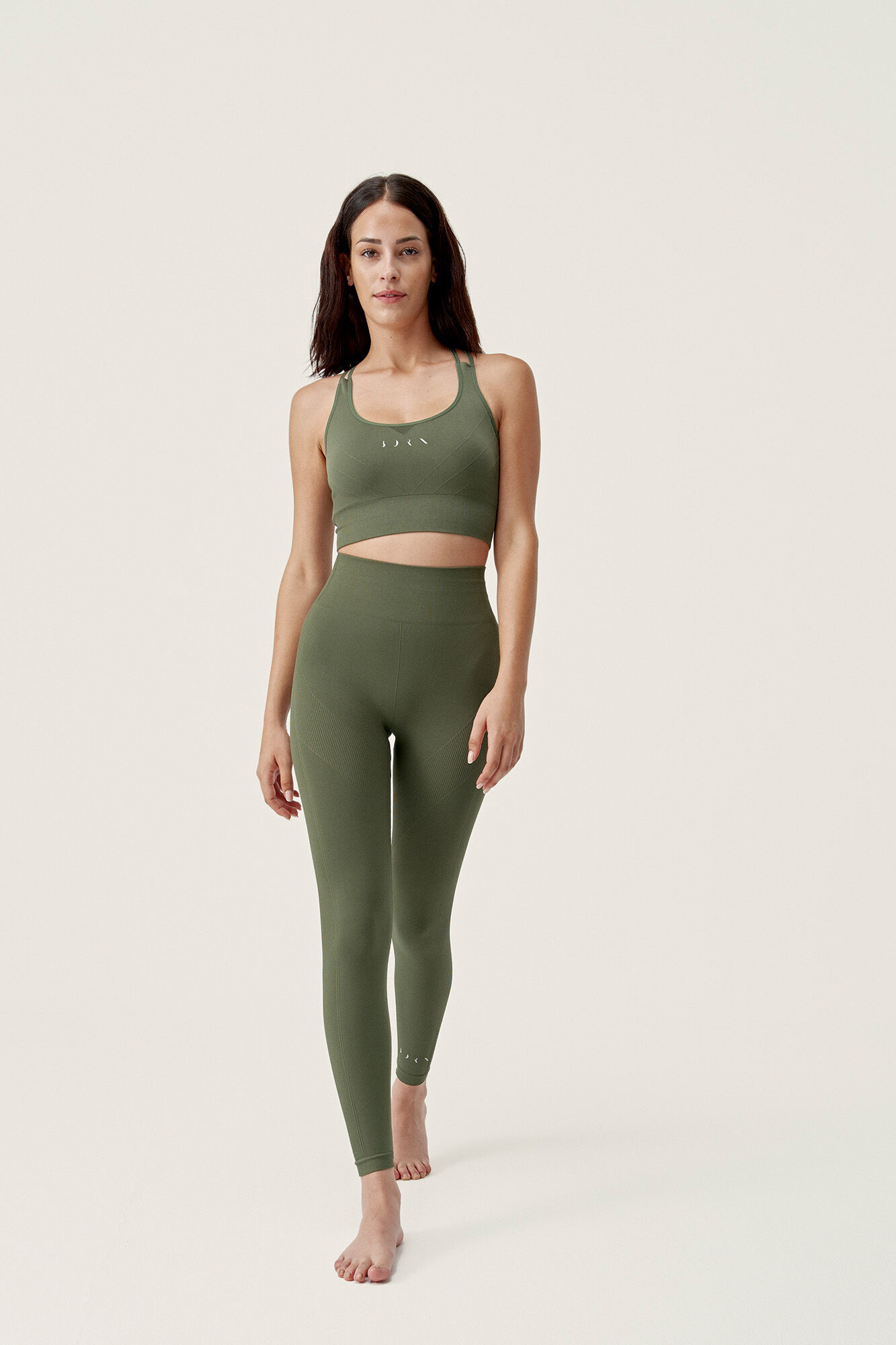 Top Keren Verde Oliva Escuro