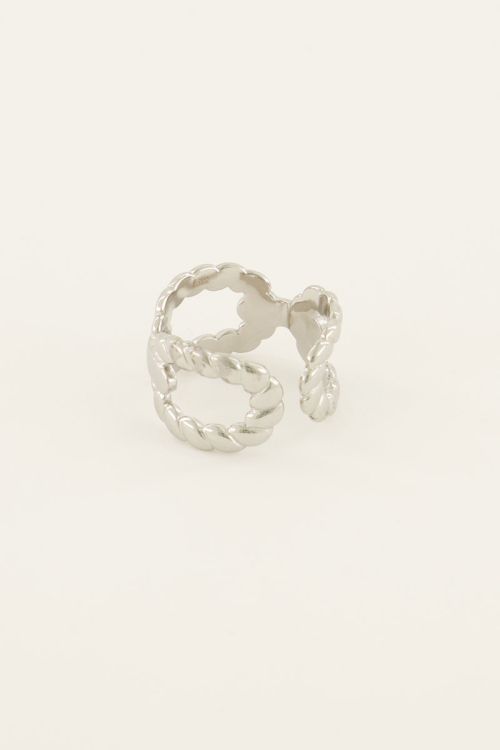 Ring schakels met touwpatroon