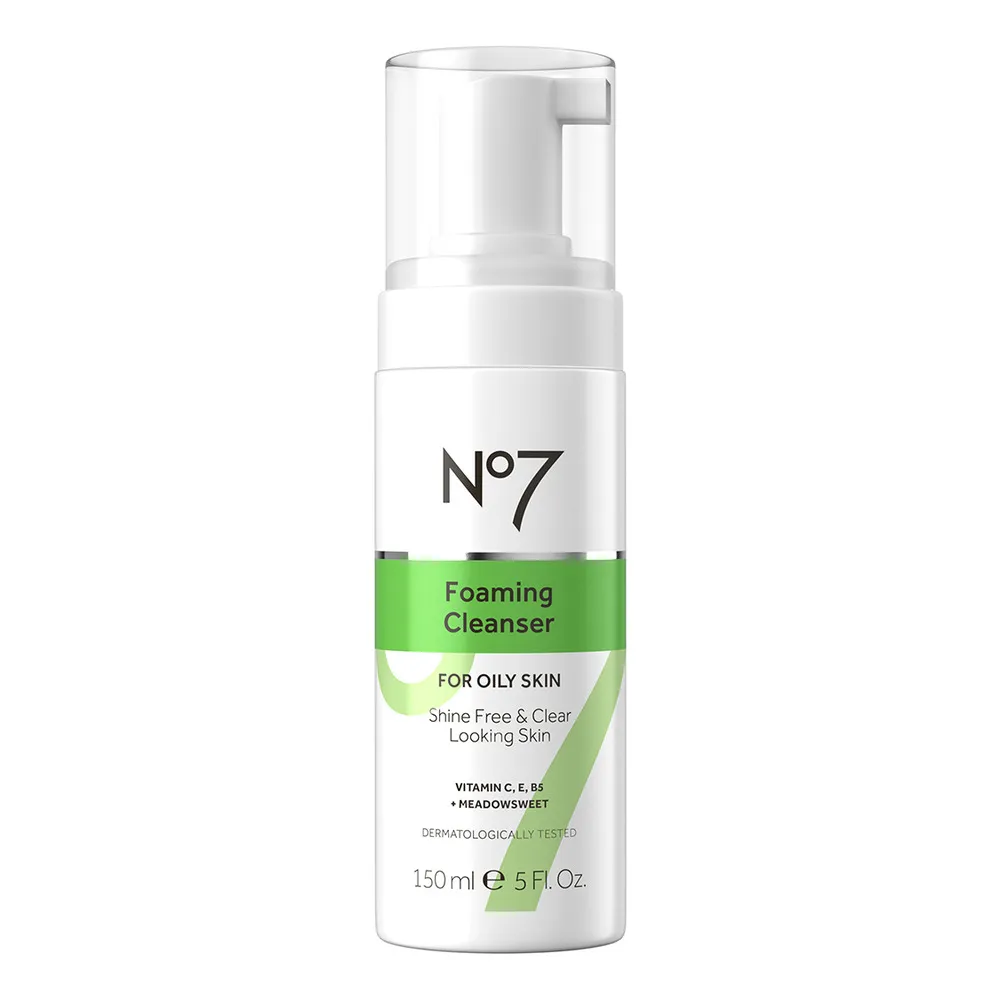 No7 Radiant Results Foaming Cleanser Oily Skin - 150 ml.