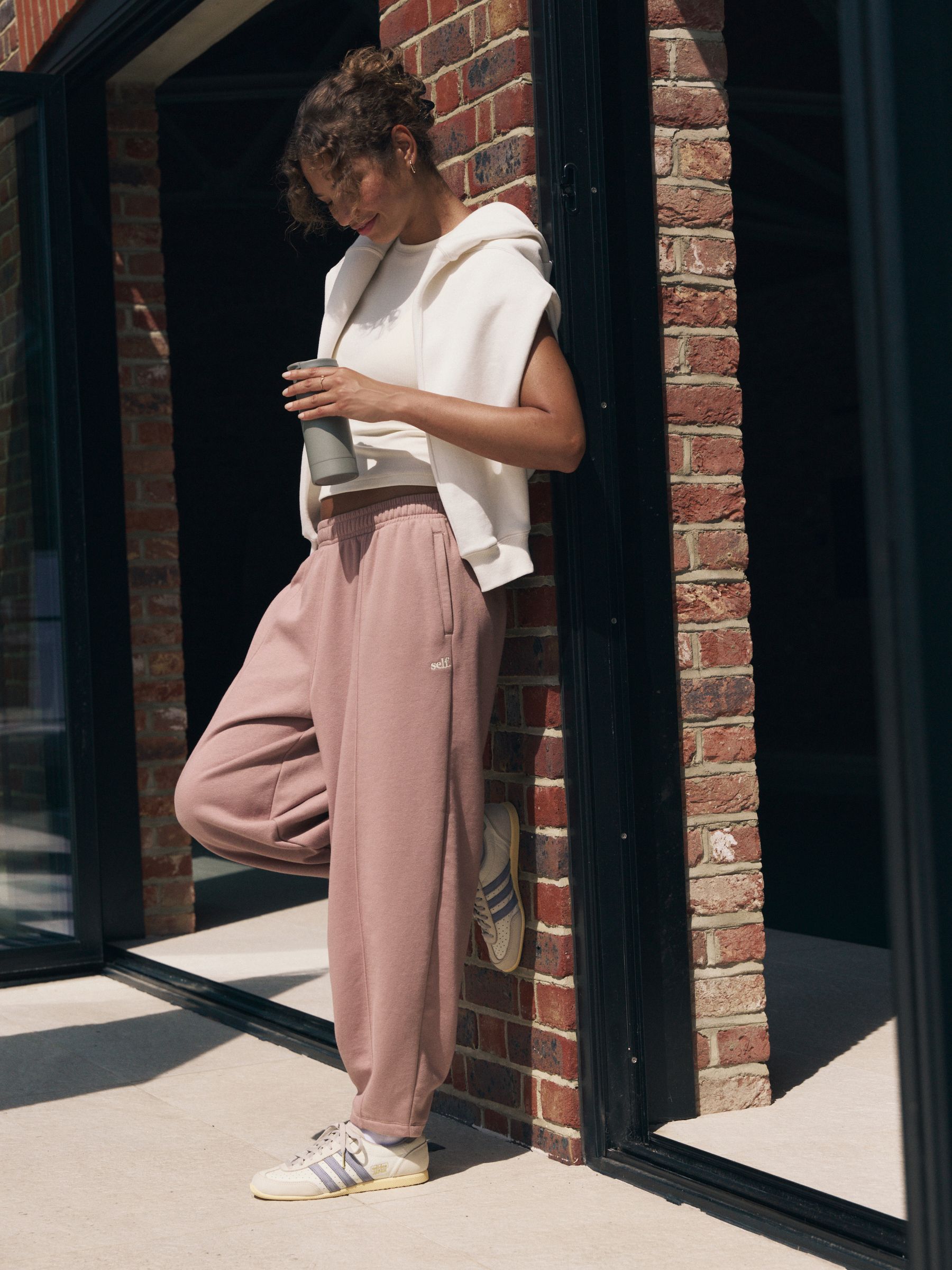 Roze - self. Barrel Leg Joggers