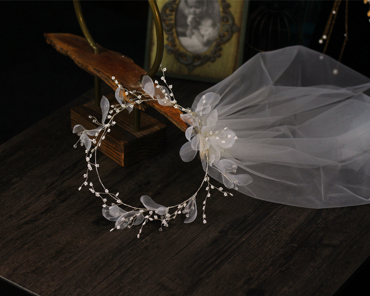 (52cm) Braut Schleier Haarschmuck Tüll Schleier mit Blumenkranz - Style 1