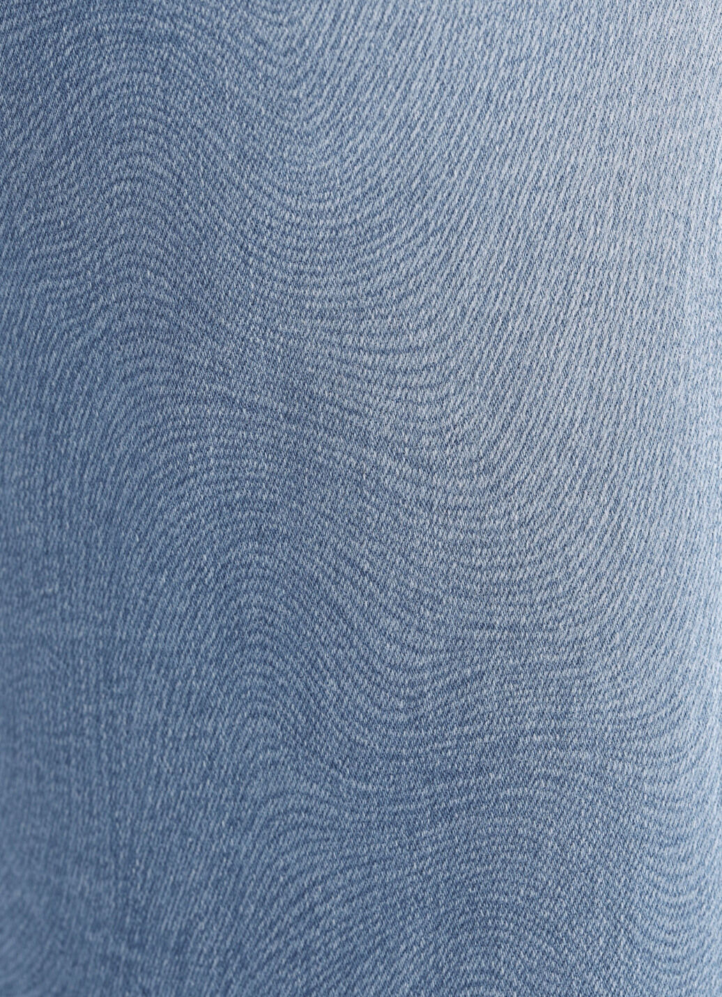 Jeans in aktueller Fingerprint-Dessinierung