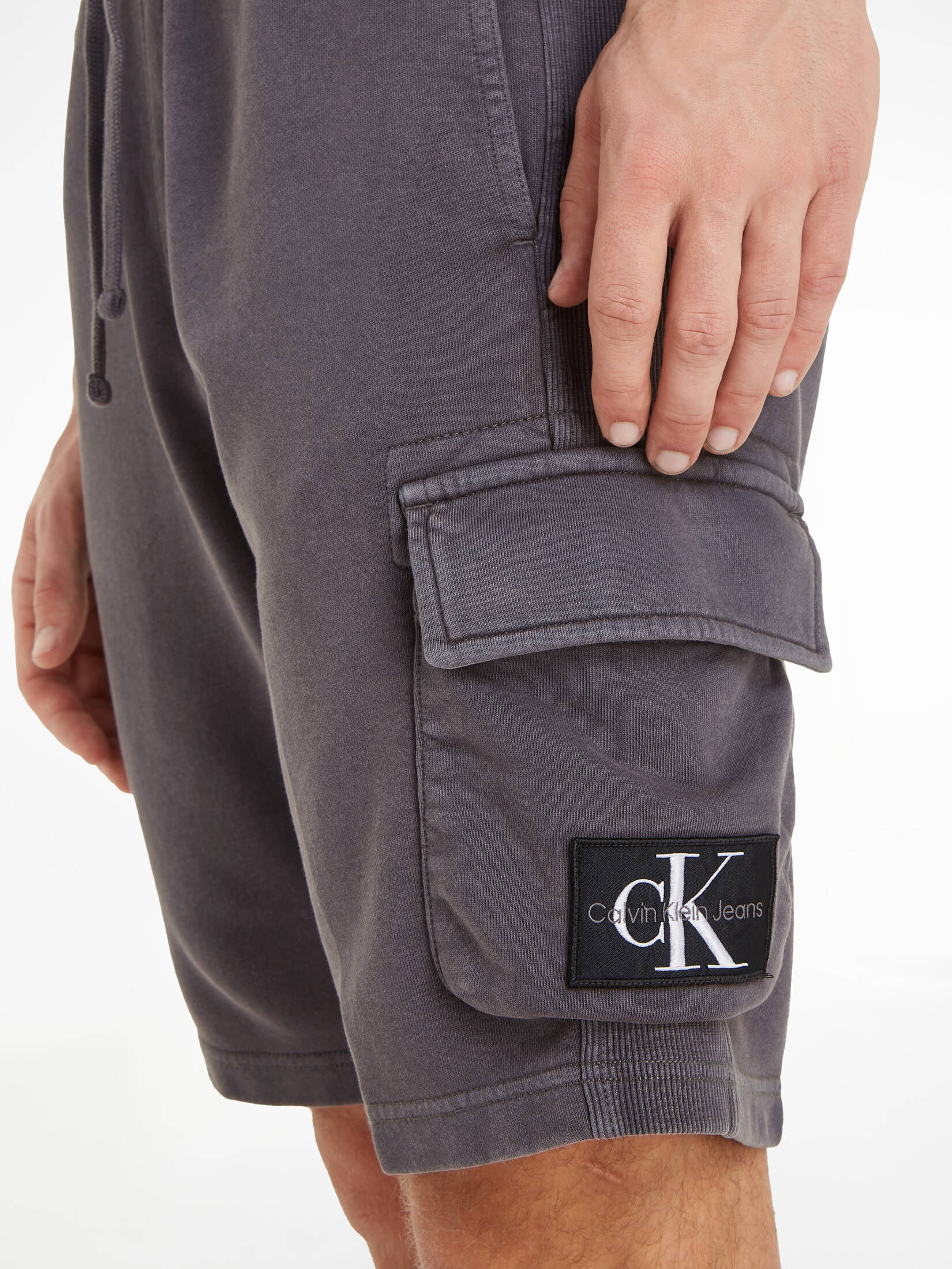 CALVIN KLEIN JEANS| Herren Sweatshorts WASHED BADGE SHORTS