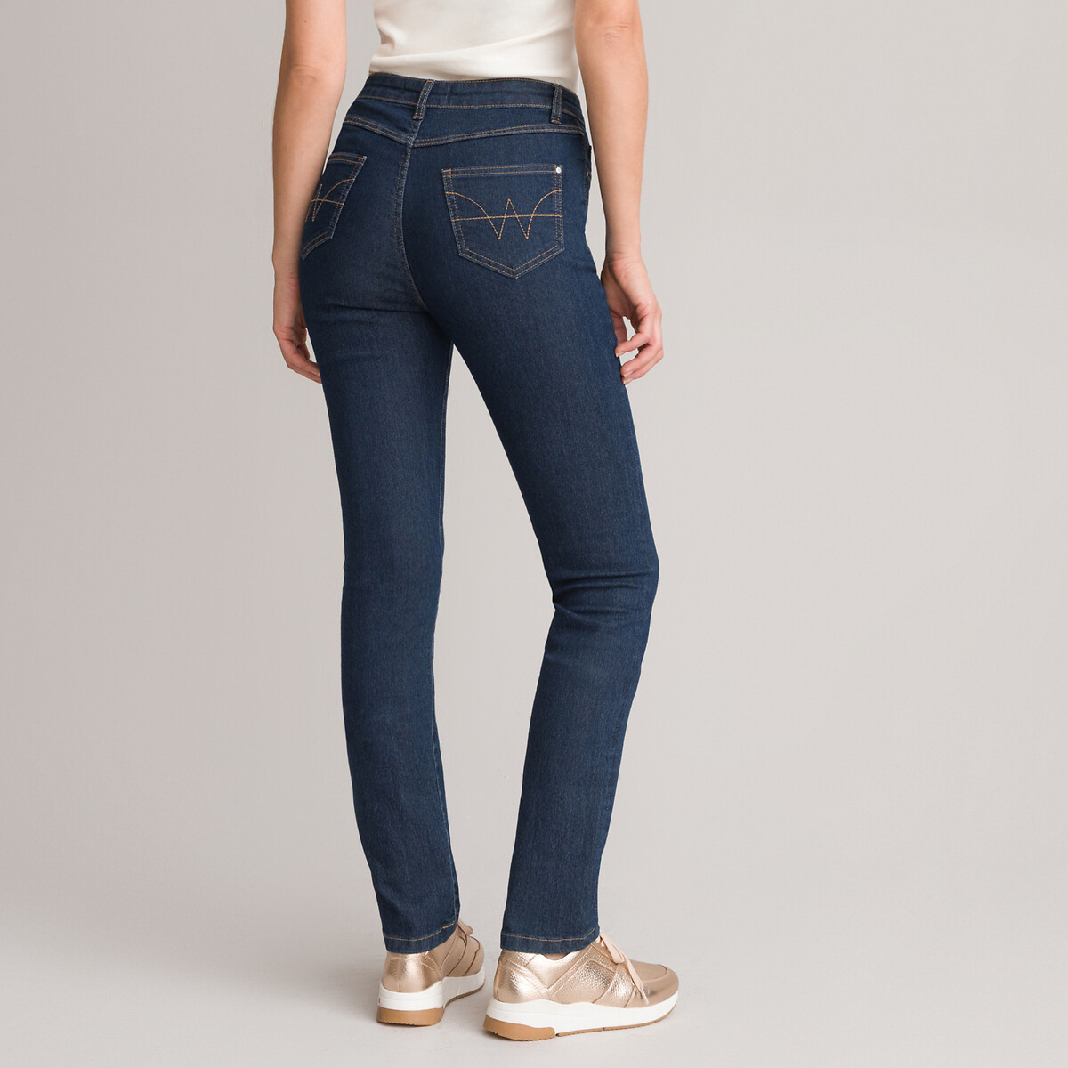 ANNE WEYBURN<br>Calça jeans reta normal