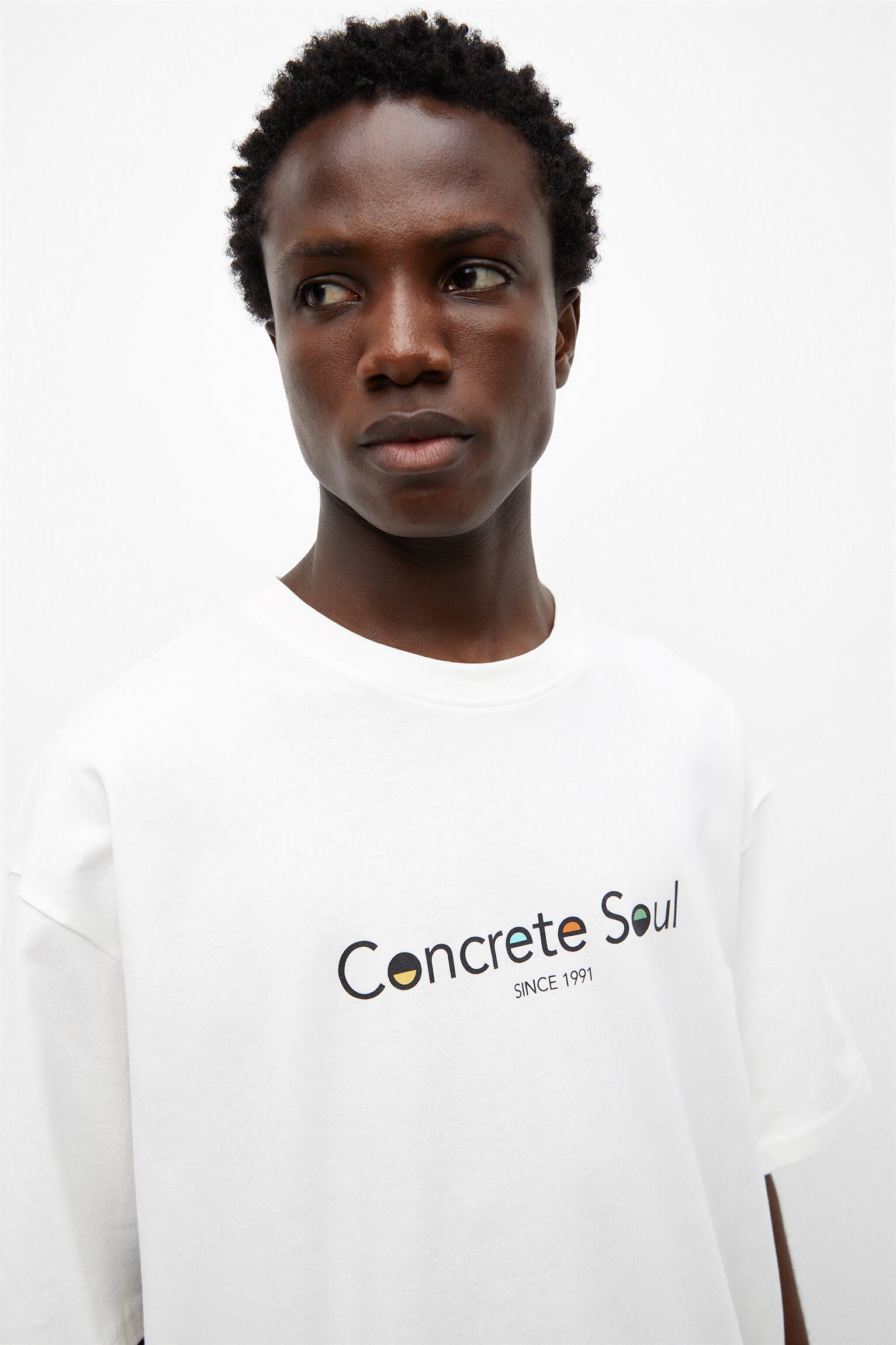 CAMISETA BRANCA COM TEXTO - OFF WHITE