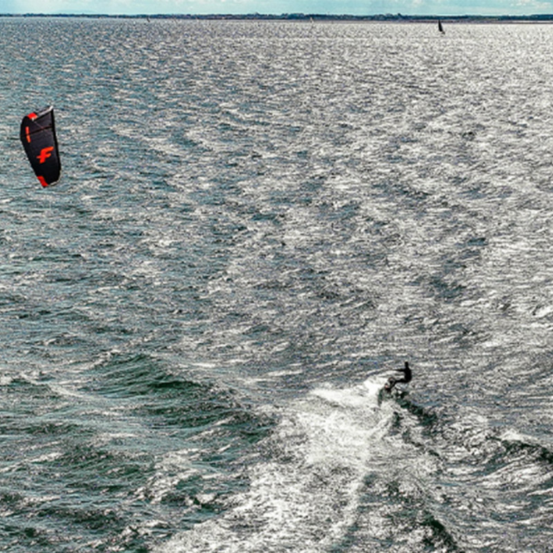 AILE DE KITESURF F-ONE BREEZE V5 ONYX/FLAME