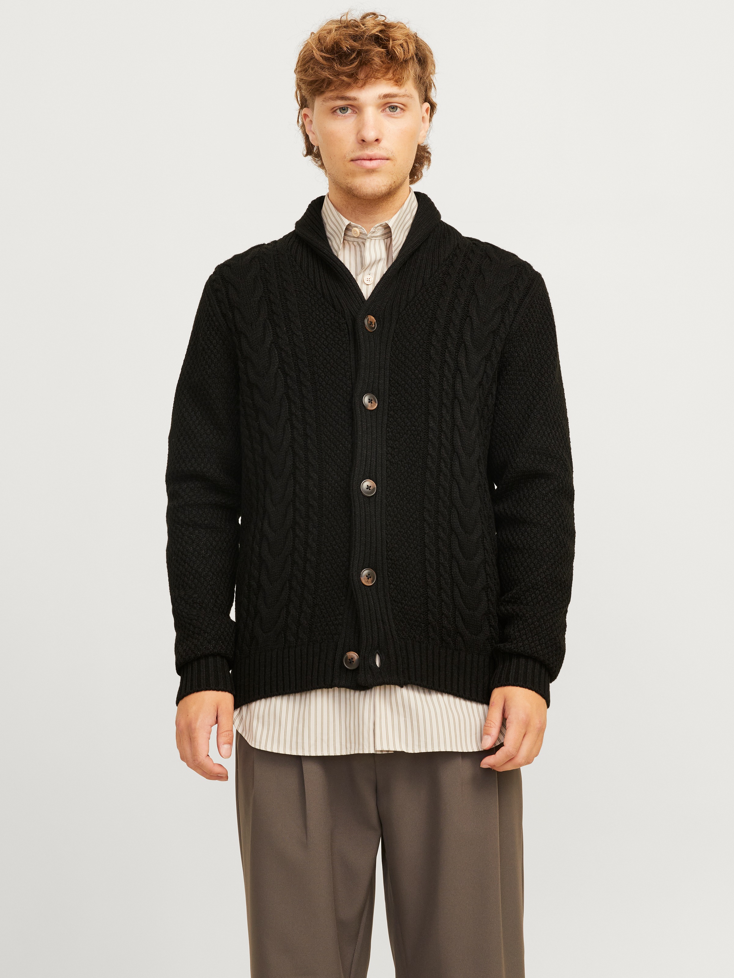 Jack & Jones Strickjacke »JJCRAIG KNIT SHAWL NECK AW24« mit Schalkragen und Zopfmuster